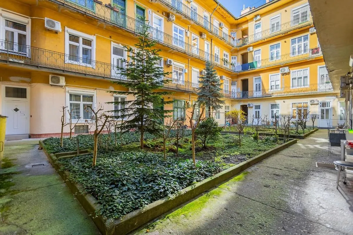 Cool Apartment In Budapest, Romeo
